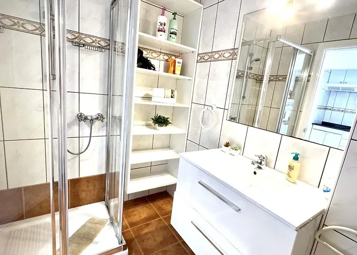 Apartament Sea Breeze In Playa De Americas By Deihu Experiences